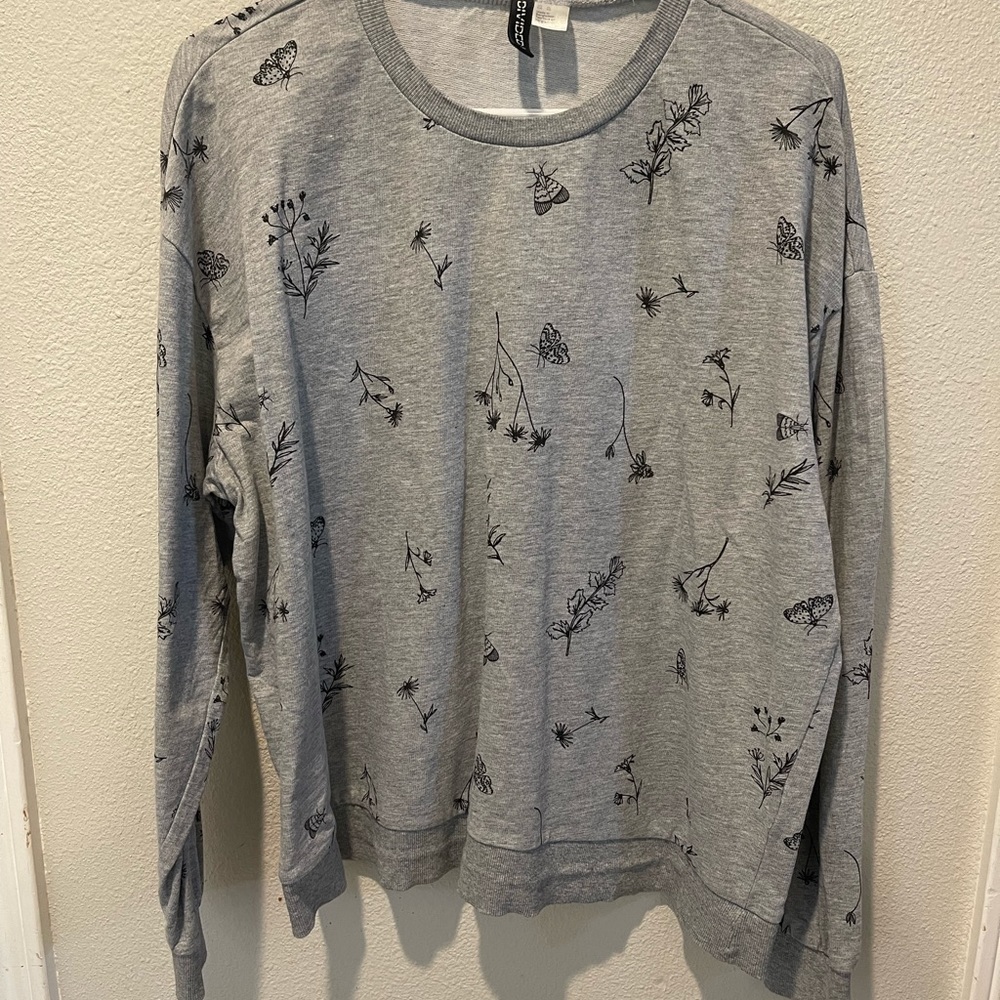H&M Divided lightweight sweatshirt XL 🌸